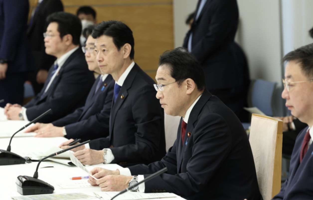 岸田首相「脱炭素社会の実現に向け、水素に15兆円投資する。アジアに先駆けた先導的な制度整備を早急に進める」