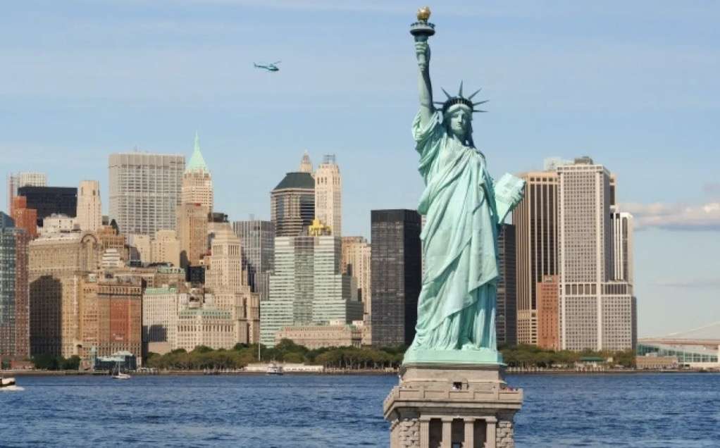 岡田斗司夫が自由の国アメリカの血塗られた黒歴史を暴露「イギリス人達が先住民インディアンをガンガン殺します。後から来た移民たちを物凄く差別します。アメリカは強烈な差別国家。暴力国家アメリカっていうのを掴んだ方がアメリカというのはわかり易くなると思います」