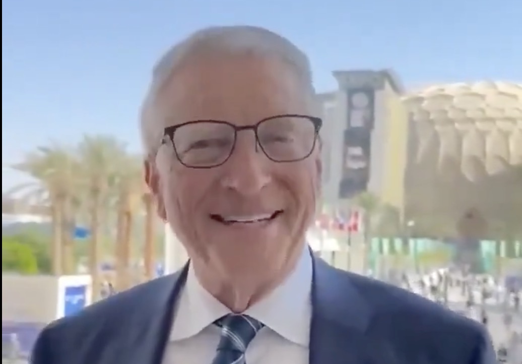 今日、ビル・ゲイツは気候変動がすべて嘘だと自分で認めた。またしても陰謀論者たちが正しかった